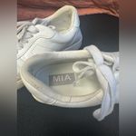 MIA  White Athletic Shoes Photo 3
