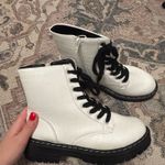 True Craft White boots Photo 1