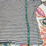 W5  size medium short sleeve black ivory striped blouse black lined neck NWOT Photo 4