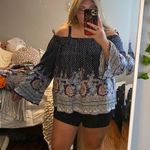 Belk Off the shoulder blouse  Photo 0