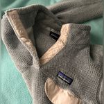 Patagonia Grey quarter button Photo 2