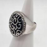 18K GE White Gold & Black Swirl Design Ring (4.75) Silver Photo 2