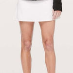 Lululemon  Play Off The Pleats Skirt 13” White Sz 8 Tennis Golf Athletic Skort Photo 0