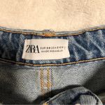 ZARA  Mom Fit Denim Shorts Light Wash Zip Up High Rise Pockets Roll Up Size 2 Photo 3
