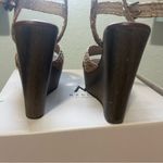 Madison Shoe Dazzle brown/Tan Woven Women's Sandals Size 7 Photo 5