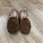 UGG  Dakota Moccasin Slipper Womens 6 Brown Suede Leather Shearling Slip On Shoe Photo 3