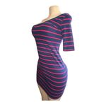 #832 Women's Small Navy & Pink Striped One Photo 1