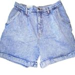 Bill Blass Vintage  Women’s Acid Washed Shorts Size 14 Pleated Front Cuffed Hem Photo 0