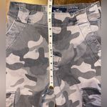 Hollister Ultra High Rise Jogger Pants in Grey Camo - size small Photo 7