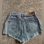 BDG  Denim Shorts Women's High Waisted Frayed Hem Acid Wash Blue Distressed‎ Photo 2