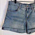 Old Navy High-Waist Classic Denim Rolled Hem Women's Light Wash Shorts Size 8 Photo 1