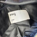 Wilfred Free Aritzia -  Faux Leather Skinny Leggings in Black Photo 3