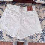 Levi's Levi’s White Mom Shorts High-Waisted Photo 1