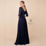 NEW Nox Anabel Deep V Photo 2