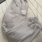 White Fox Boutique  Sweatpants Photo 0