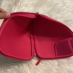 Lilly Pulitzer  Make up bag size long 10” wide 8” no rips smell see pictures Photo 4