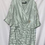 Jessica Howard  WO SIZE 20 SOFT SAGE GREEN FAUX WRAP BROOCH ACCENT RUFFLED SKIRT Photo 0