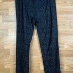 D.F.A. NEW YORK Medallion Damask Size 8 Black Pull Photo 1