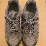 Columbia Hiking Tennis Shoes Photo 2