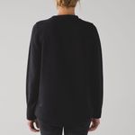 Lululemon  Fleece Be True Crew  Pullover Sweatshirt Black Photo 3