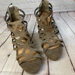 Daisy Fuentes Wedges Photo 1