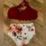 Bikini. Scalloped deep red top & floral V Photo 0