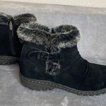 Khombu  Women's All-Weather Lindsey Suede Boots Size 9 Photo 1