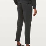 Lululemon Jogger Sweatpants city sleek 24.5" womens Black (size 4) athleisure Photo 3