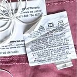 Lee  Coral "Mallory" 20M Ultra Soft Waistband Coral Mid Rise Utility Shorts Photo 4