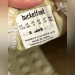 Bucketfeet shoes size 11.5 floral canvas​​ White Photo 4