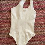 OQQ CREAM SEAMLESS ONE SHOULDER CUT OUT BODYSUIT Photo 1