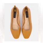 AQUA  Leather Tan Flats/Shoes(Size 8.5M) Photo 1