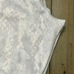 Alo Yoga  High-Waist Airbrush Capri Crop Leggings - Medium - Vapor Python Photo 2