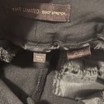 The Limited  Exact Stretch Mid Rise Solid Black Ankle Crop Chino Pants Size 6 Photo 5