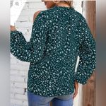 NEW Dark Green with Dainty Ivory Floral Print Cold Shoulder Long Sleeve Blouse Size XL Photo 3