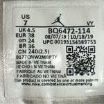 Nike  Women’s Size 7 White Powder Blue Air Jordan 1 Mid Sneakers BQ6472-114 Photo 9