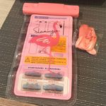 Pink waterproof phone case Photo 2