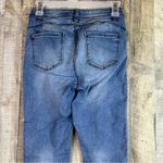 Denim & Co . Size 6 Light Washed Skinny Leg Distressed Stretchy Jeans Photo 4