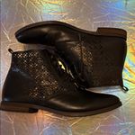 Lucky Brand  Shoes Boots Black Perforated Laced Holes Leather Women Size 10M/40 Photo 5