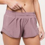 Lululemon Hotty Hot Short 2.5” Photo 0