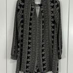 ASTR Long Sleeve Black and White Pattern V-Neck Romper Photo 1