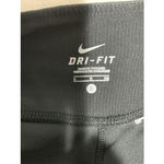Nike Woman’s Dri Fit Small Black Crop Active Pants Photo 2