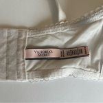 Victoria's Secret  Dream Angels White Lace Lined Demi Bra Size 32DD Photo 3