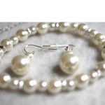 Avon NWT Stamped Snow White Bridal Prom Pagent Faux Pearl 3 Pc. Set Necklace Photo 1