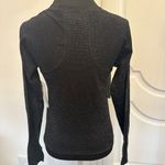 Athleta  Momentum Seamless Top Long Sleeve Workout Breathable NEW Photo 3