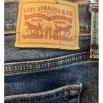  Jeans Womens 32 Wedgie Straight Medium‎ Wash Denim Raw Hem Levi's Jeans Photo 2
