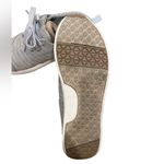 Toms Tom’s Tennis Shoes Photo 4