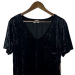Spring + Mercer Women's Black Velvet Short Sleeve Tee Shirt Size Small Photo 4
