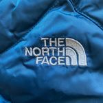 The North Face Ocean Blue Full Zip Goose Down 550 Puffer Coat Photo 3