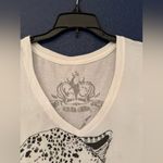 Key Closet White Leopard Graphic Women’s Tee Size Small Photo 5